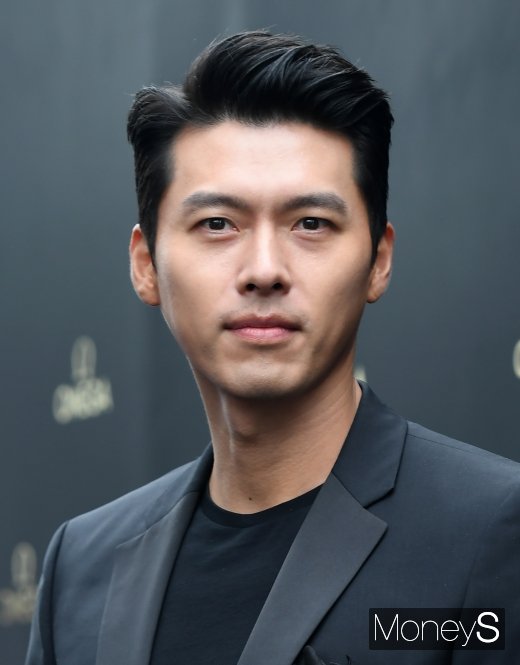 [머니S포토] 현빈 '심쿵 유발 눈빛'