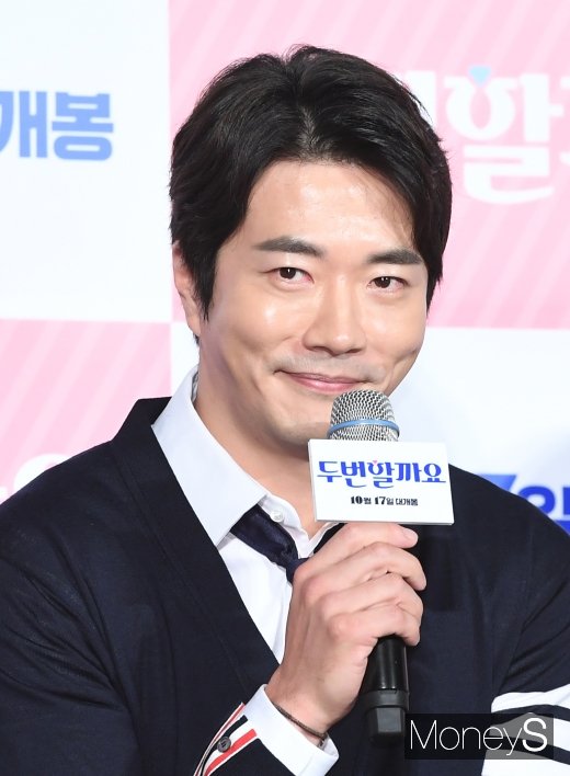 [머니S포토] '두번할까요' 권상우, 장난기 가득한 미소