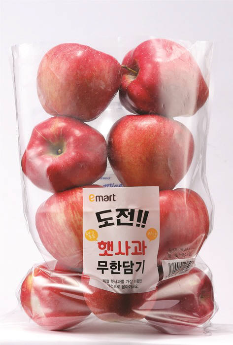이른 추석에 '반값사과' 등장… 이마트 '햇사과 무한담기' 1만원 행사