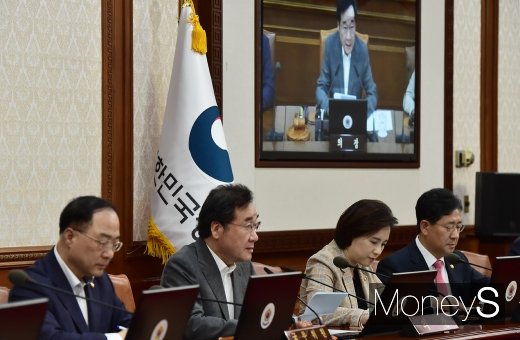 [머니S포토] 돼지열병 대책 