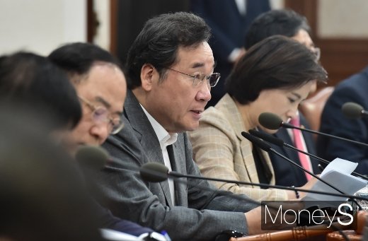 [머니S포토] 이낙연 