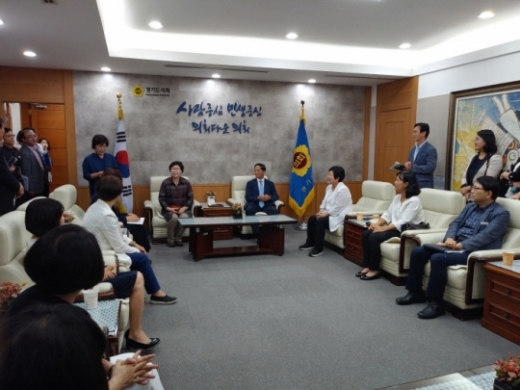 16일 이재준 고양시장이 경기도의회를 방문해 경기도 매칭사업 매칭비율의 개선의견을 건의했다. / 사진제공=고양시