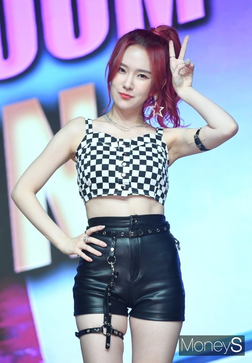 [머니S포토] ANS(에이앤에스) 로연 '깜찍한 브이'