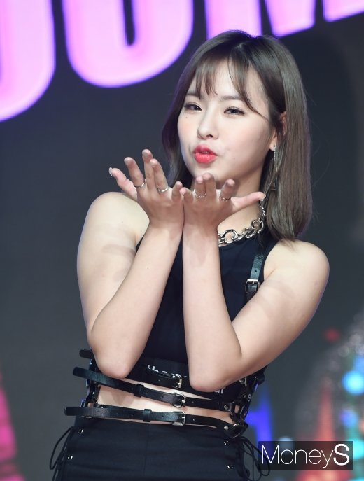 [머니S포토] ANS(에이앤에스) 담이 '뽀뽀 발사'