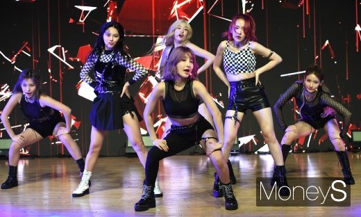 [머니S포토] ANS(에이앤에스), 강렬한 퍼포먼스