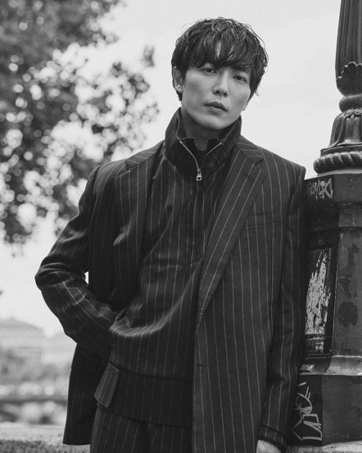 [★화보] 김재욱, 섹시한 카리스마 수트 룩
