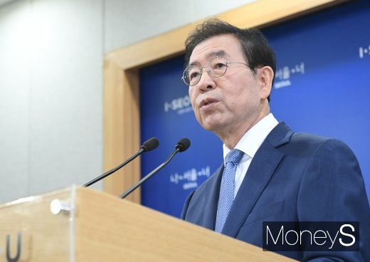 [머니S포토] 긴급브리핑하는 박원순 시장