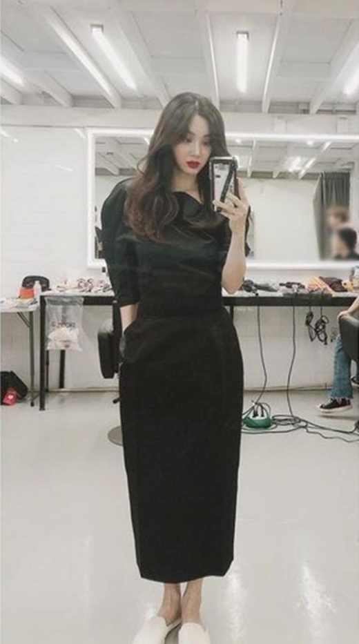 정려원, 섹시한 레드립 셀카