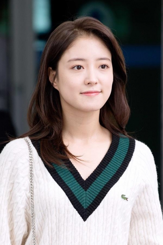 [★공항패션] 이세영, 청순美 폭발 '만찢녀' 비주얼