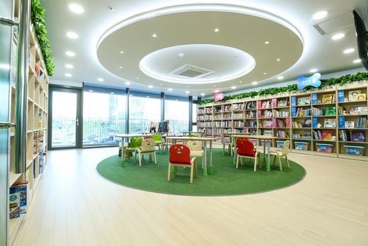 로날드 맥도날드 하우스 탄생 … 소아암 환자와 가족을 위한 집