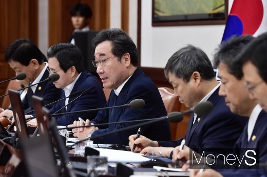 [머니S포토] ASF 관련 이낙연 총리, 방역태세 강화 발언