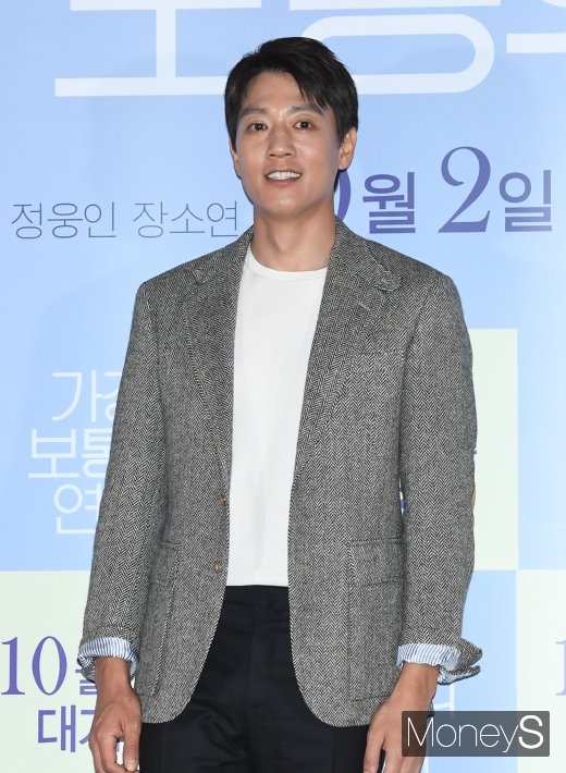 [머니S포토] 김래원, 훈훈한 가을 남자
