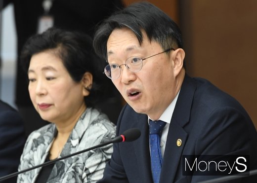 [머니S포토] 인사말하는 김현준 국세청장