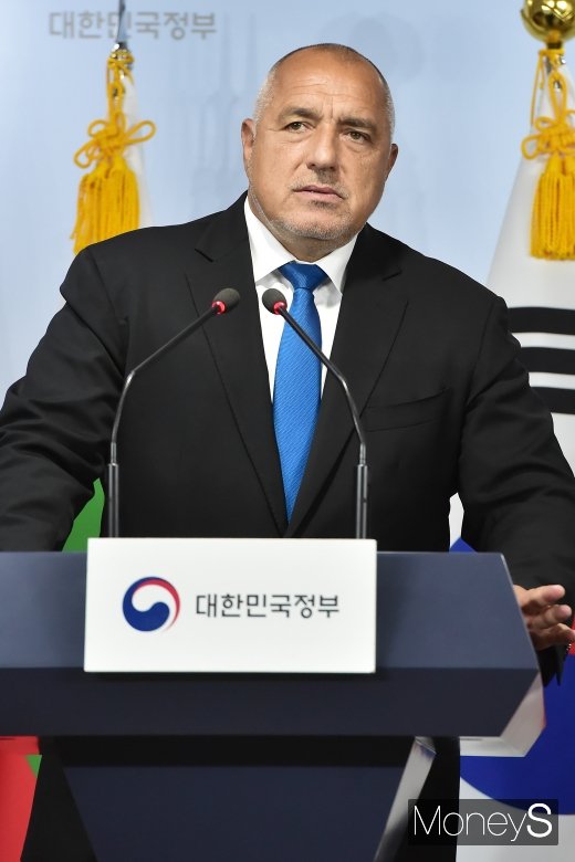 [머니S포토] 브리핑하는 보이코 보리소프 불가리아 총리