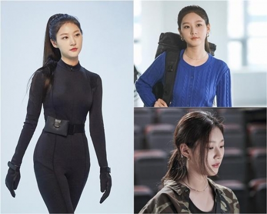 김새론, '캣우먼' 떠오르는 올블랙 바디수트 자태