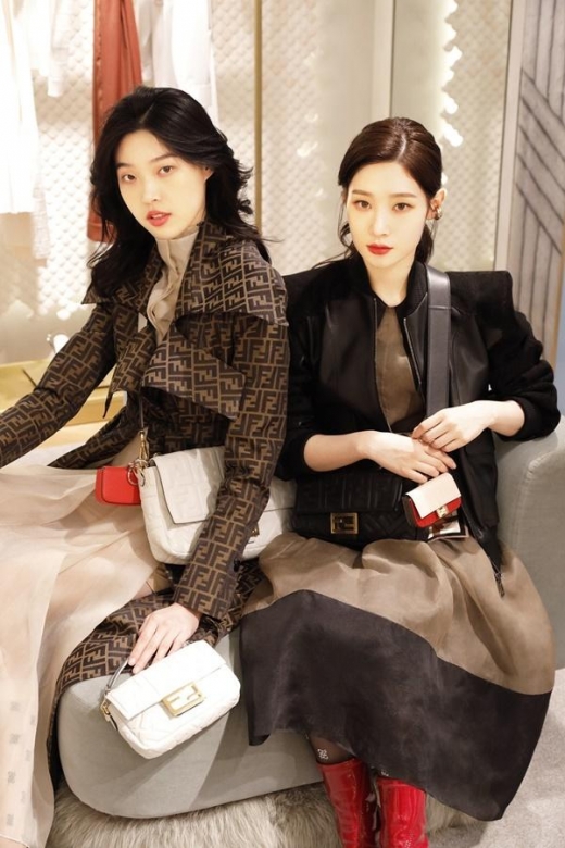 정채연, 펜디와 바게트 백 캠페인 촬영