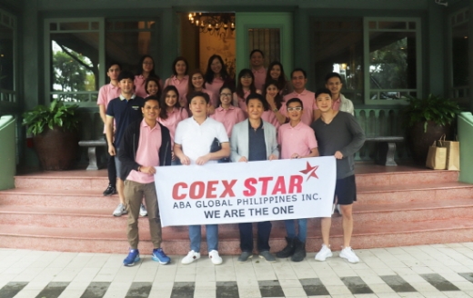 ABA GLOBAL PHILIPPINES INC. 전 직원 워크숍 1차 / 10월 7일 오픈을 앞두고 가진 ‘제1차 COEXSTAR WORKSHOP’에서 한국, 필리핀 직원들의 단합을 다짐하고 있다.