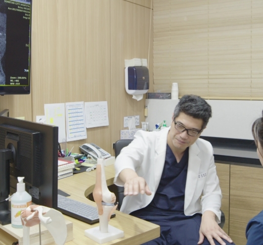 [건강] 성장기 어린이 자주 걸리는 '고관절 감기' … 일주일 넘게 아프다면?