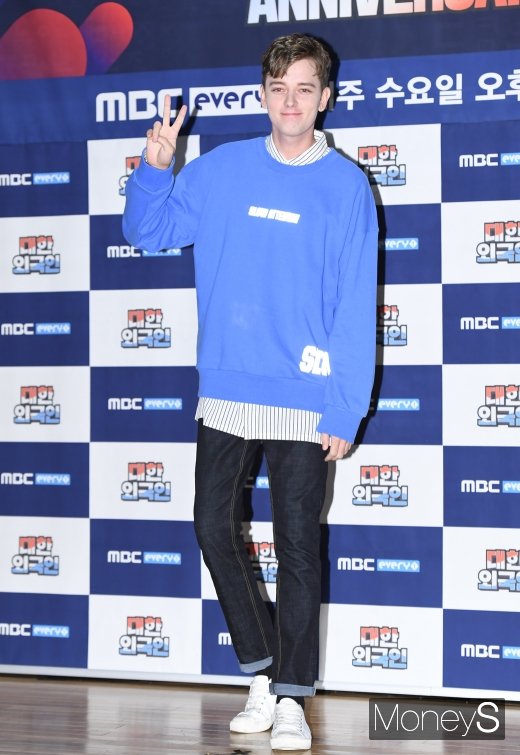 [머니S포토] '대한외국인' 다니엘, 훈훈한 영국인