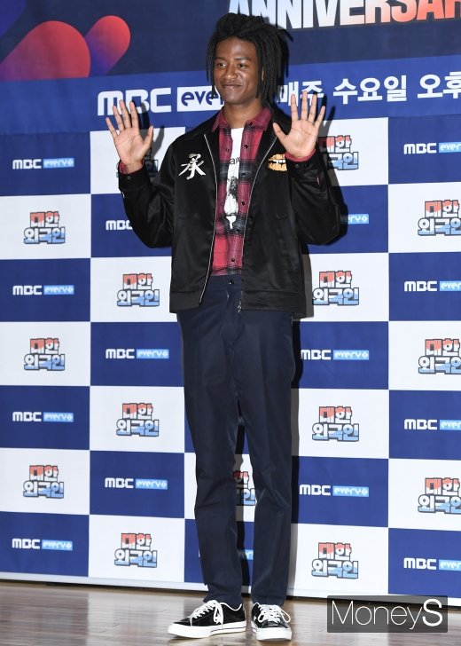 [머니S포토] 한현민, 개성 넘치는 스타일링