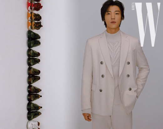 휴고 보스(HUGO BOSS)/’W’ 10월호