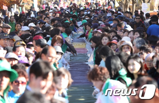 지난해 10월 17일 경기도 이천시 설봉공원에서 열린 '제20회 이천 쌀문화축제' 장면. / 사진제공=뉴스1