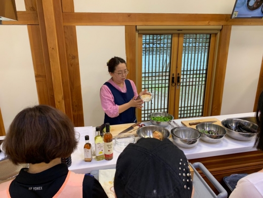 전통문화관의 요리팁 관련 사진. / 사진제공=수원문화재단