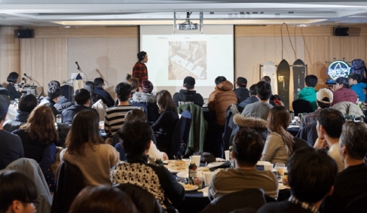 지난 1월 열린 하나투어 제1회 해외 파우더 라이딩 워크숍. /사진제공=하나투어