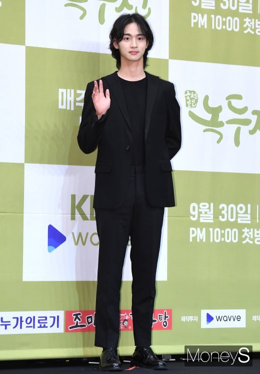 [머니S포토] '녹두전' 장동윤, 여장남자 역할