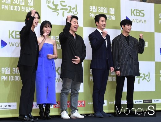 [머니S포토] 장동윤·김소현·김동휘·정준호·강태오 '녹두전 파이팅!'