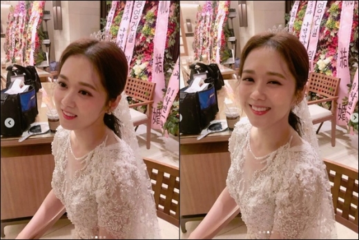 장나라 웨딩드레스. /사진=장나라 인스타그램