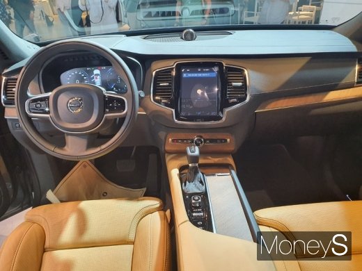 볼보 신형 XC90 실내. /사진=이지완 기자