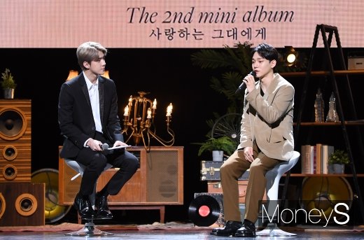 [머니S포토] 앨범 소개하는 엑소 첸
