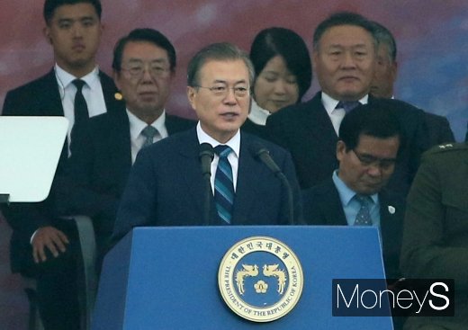 [머니S포토] 문재인 대통령 