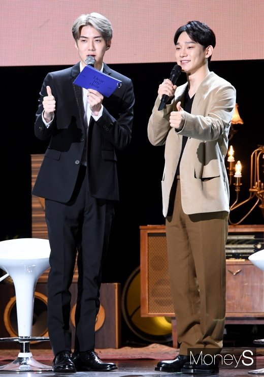 [머니S포토] 엑소 세훈·첸, 엄지척 비주얼