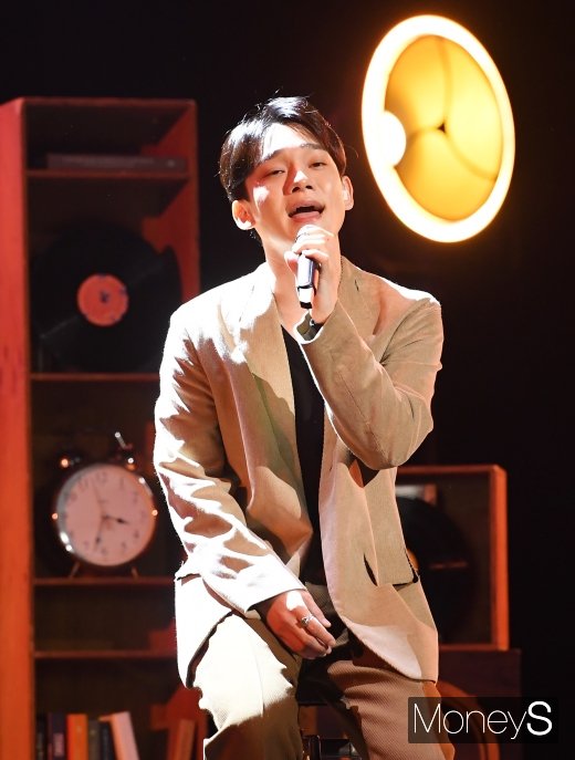 [머니S포토] 엑소 첸, 감미로운 목소리