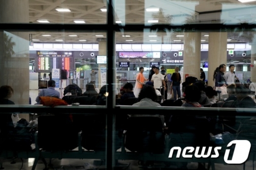 18호 태풍 미탁 경로. 사진은 제주공항. /자료사진=뉴스1