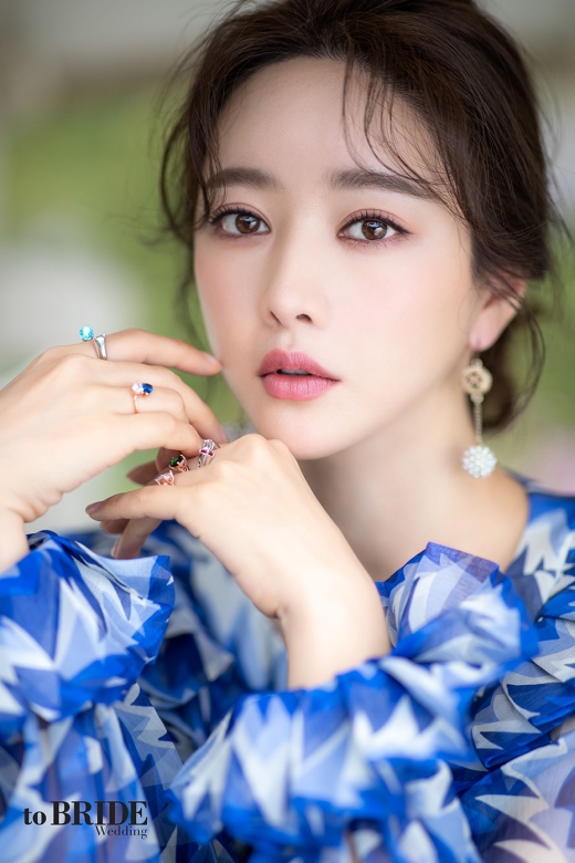 홍수아 화보. /사진=브라이드웨딩