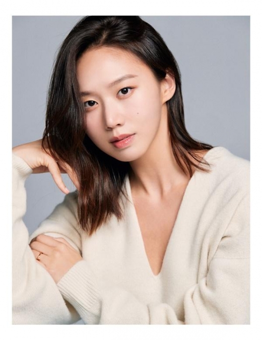 고성희, 에스엠팀과 전속계약 체결… 손예진·이민정 한 식구