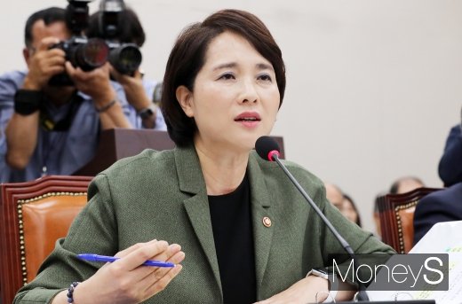 [머니S포토] 유은혜 부총리, 