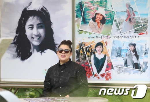 2일 경기 양평군에서 열린 고 최진실의 추도식에 참석한 개그우먼 이영자. /사진=뉴스1