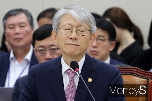 [머니S포토] 최기영, 