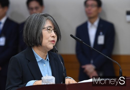 [머니S포토] 업무보고 하는 김영란 대법원 양형위원장