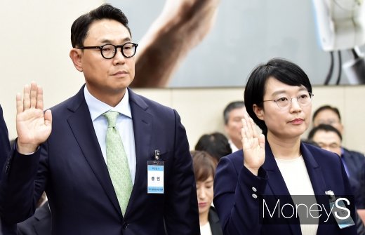 [머니S포토] 네이버·카카오 대표 국감 증인 참석