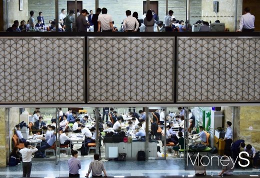 [머니S포토] 여야 힘겨운 한판 속 20일간의 국감 대장정 시작