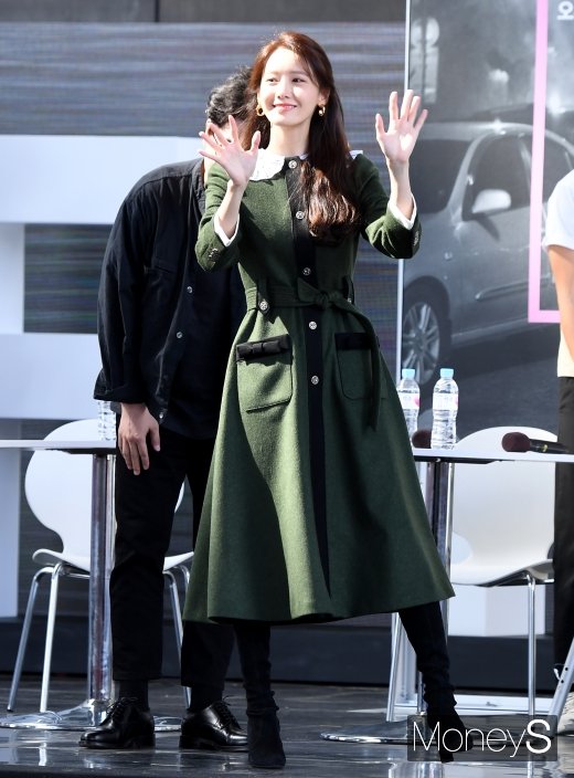 [머니S포토] 윤아 '어제보다 더 예쁘네'