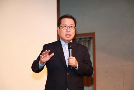 남양주시(시장 조광한)는 4일 시장집무실에서 산업경제국, 남양주 도시공사 등 10여명이 참석한 가운데 청년들의 자립복지 증진 및 새로운 일자리 창출을 위한 ‘Youth Start-up Campus N(청년창업복합단지) 건축설계 용역 착수보고회’를 개최했다. / 사진제공=남양주시