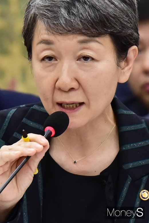 [머니S포토] 훈미정음 혜래본 상주본 질의에 답하는 문화재청장