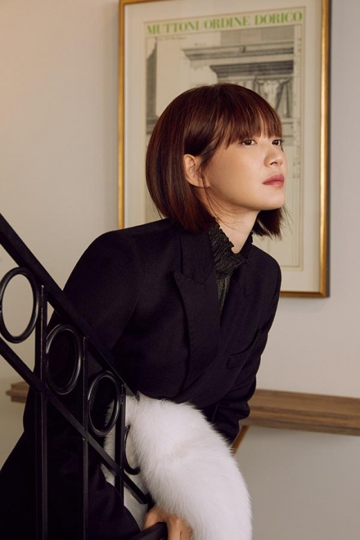 [★화보] 신민아, 이보다 더 고혹적일 순 없다