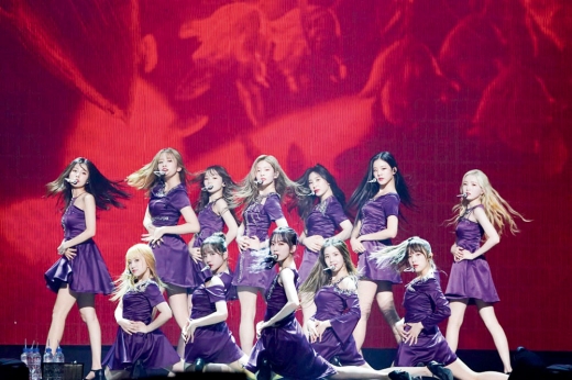지난달 25일 사이타마 슈퍼 아레나에서 공연한 아이즈원_사진제공=오프더레코드
